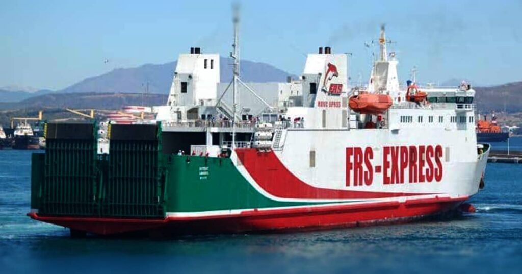 How to track a ship's location in real time
